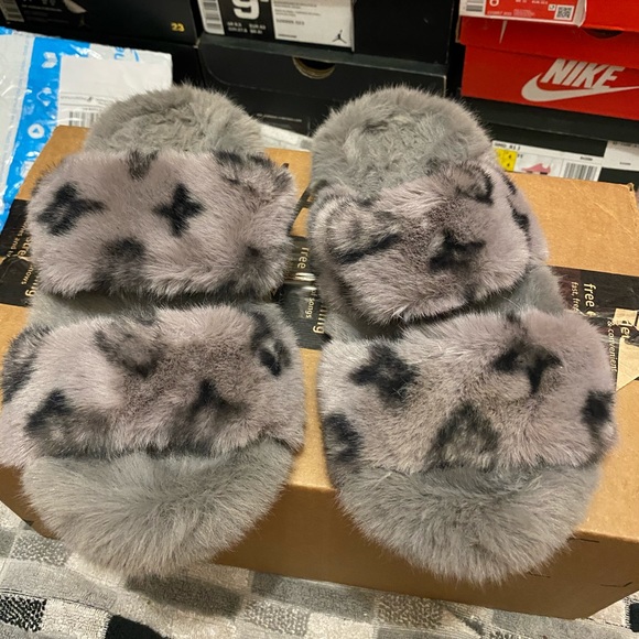 Fuzzy Slides - Picture 1 of 4